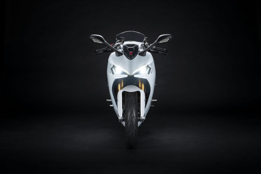 Ducati Supersport 2021 guna panel badan, lampu baru 1213391