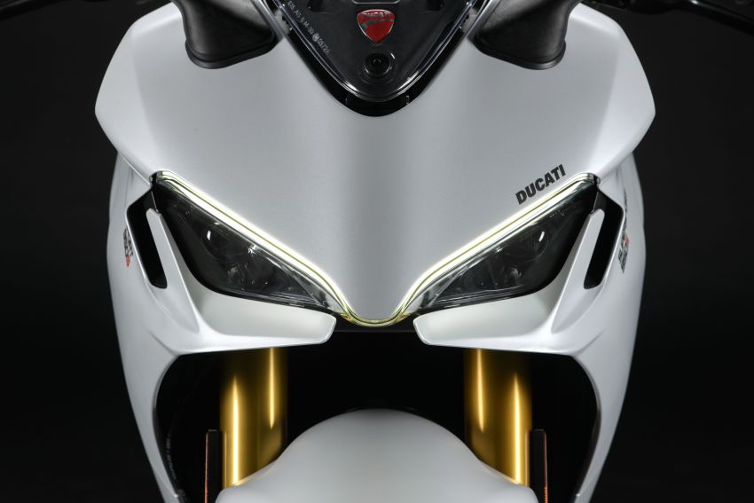 Ducati Supersport 2021 guna panel badan, lampu baru 1213390