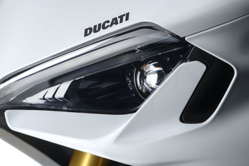 2021 Ducati SuperSport 950 – new fairing, new lights 1213098