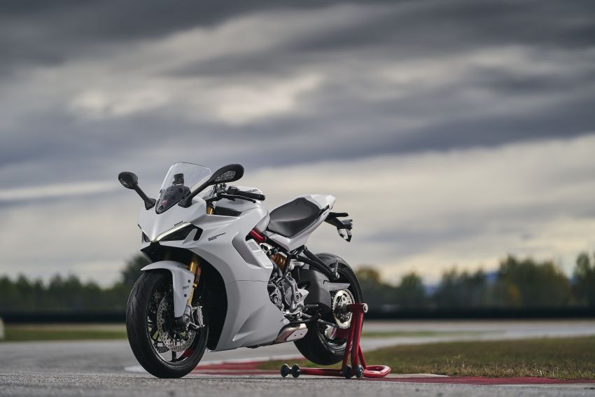 2021 Ducati SuperSport 950 – new fairing, new lights 1213129