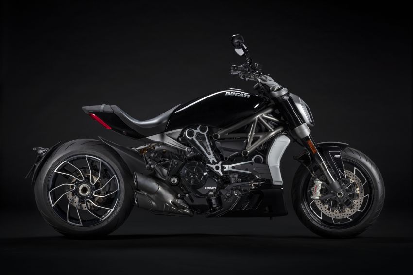 Ducati XDiavel Dark dan Black Star 2021 – serba gelap 1208857