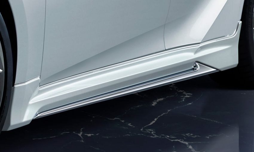 2021 Lexus IS – TRD, Modellista accessories detailed Image #1206944