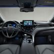 Toyota Camry Hybrid <em>facelift</em> tiba di Europah — sistem keselamatan, paparan infotainmen kini dipertingkat