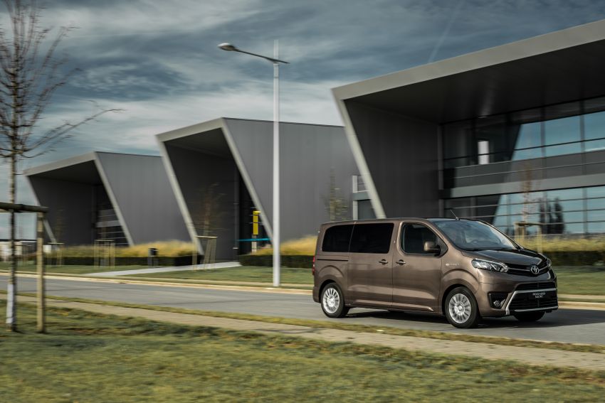 2021 Toyota Proace Verso Electric revealed for Europe – two battery options; up to 330 km EV range; 134 hp 1211086