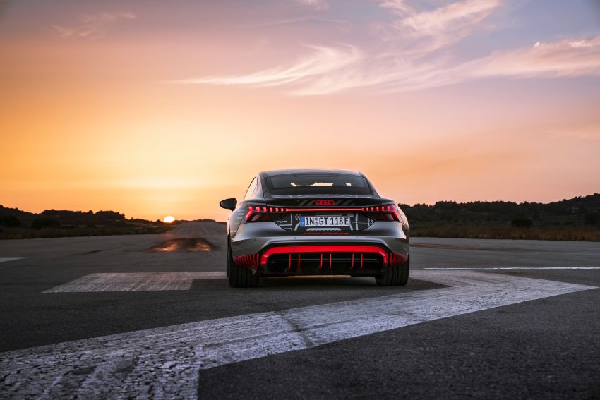 Audi RS e-tron GT teased – dual-motor electric four-door coupé with 646 PS, 830 Nm, around 400 km range 1205023