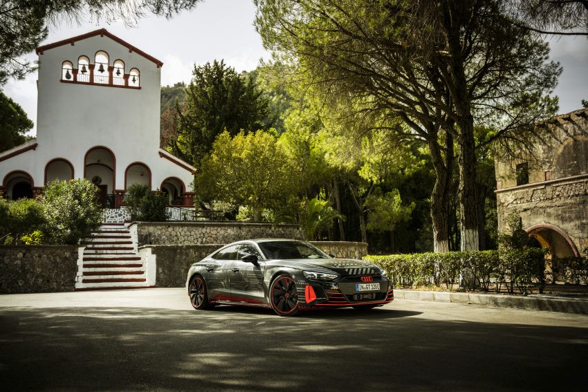 Audi RS e-tron GT teased – dual-motor electric four-door coupé with 646 PS, 830 Nm, around 400 km range 1205063