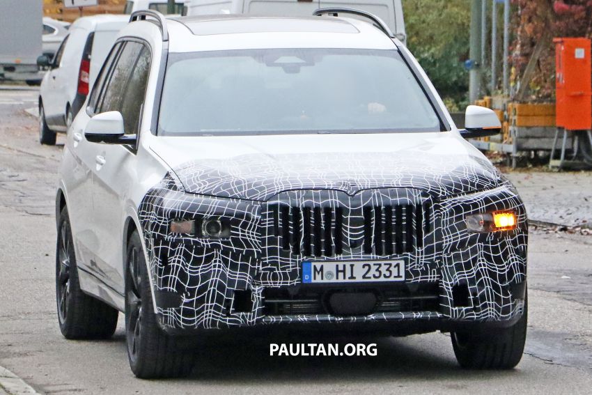 SPYSHOTS: BMW X7 facelift shows radical new look 1218455
