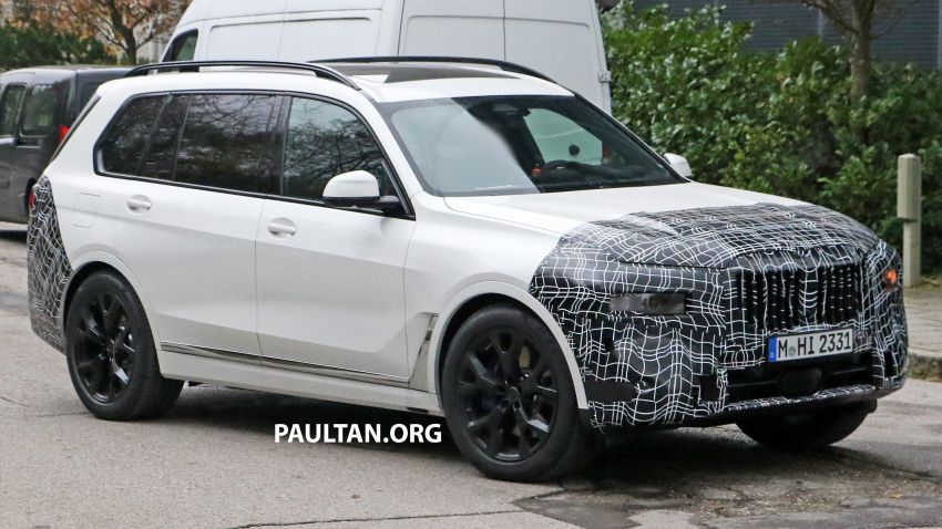 SPYSHOTS: BMW X7 facelift shows radical new look 1218459