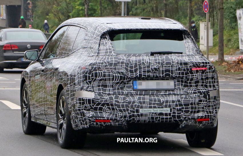 SPIED: BMW iX electric SUV – production interior seen Image #1206610