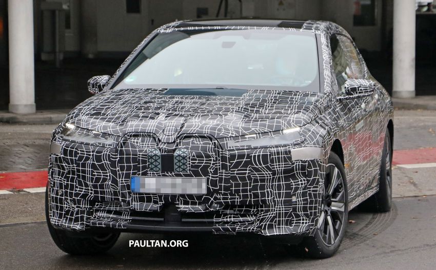 SPIED: BMW iX electric SUV – production interior seen 1206619