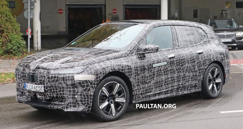 SPIED: BMW iX electric SUV – production interior seen 1206617