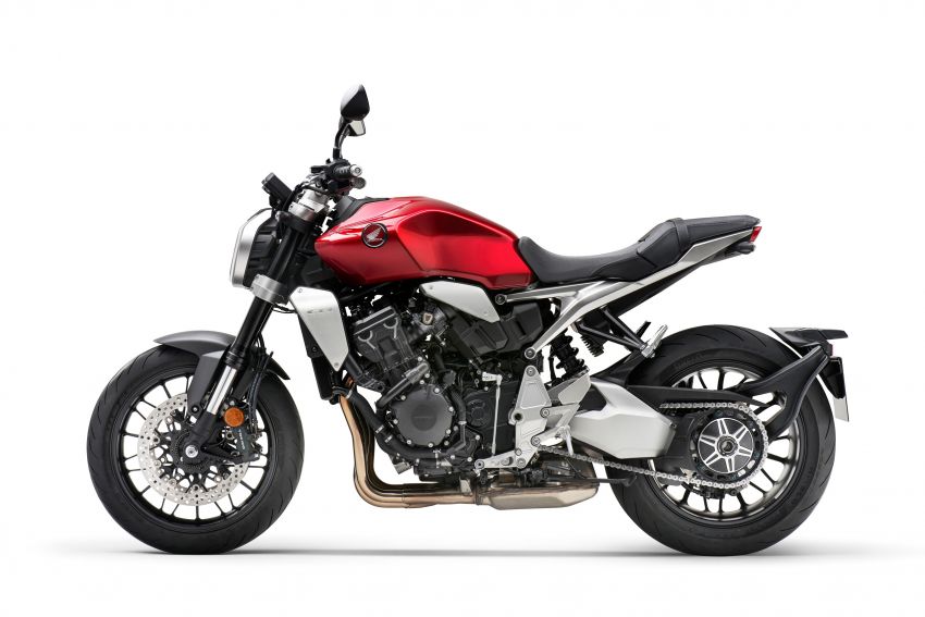 2021 Honda CB1000R model update – now comes with LCD screen, new wheels, headlight, Black Edition Image #1209136