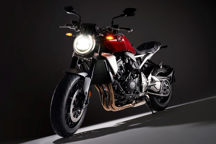 2021 Honda CB1000R model update – now comes with LCD screen, new wheels, headlight, Black Edition Image #1209142