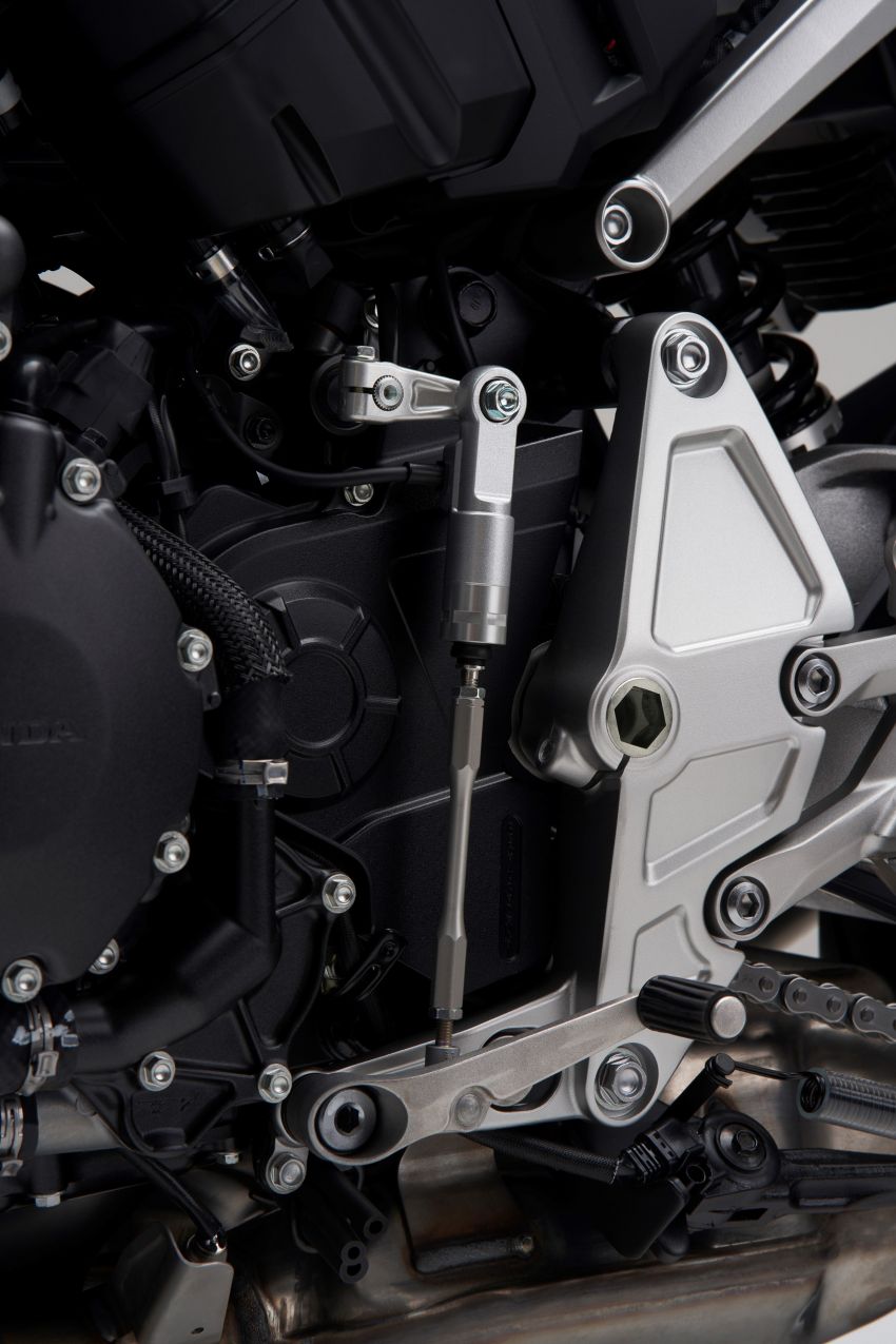 Honda CB1000R 2021 tampil dengan gaya lebih agresif, skrin TFT lima inci, pilihan model Black Edition 1207682