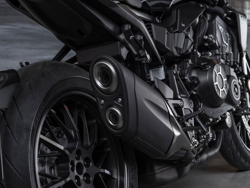 Honda CB1000R 2021 tampil dengan gaya lebih agresif, skrin TFT lima inci, pilihan model Black Edition 1207596