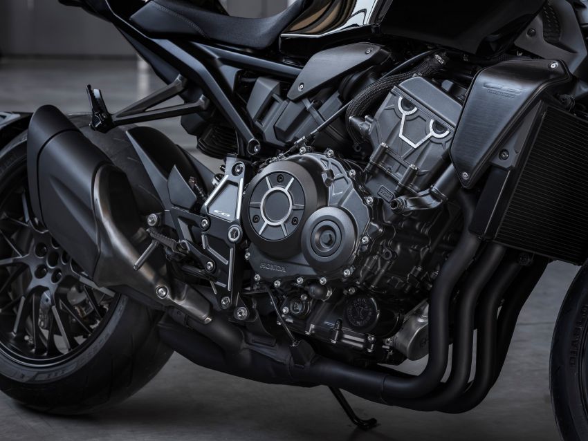 Honda CB1000R 2021 tampil dengan gaya lebih agresif, skrin TFT lima inci, pilihan model Black Edition 1207592