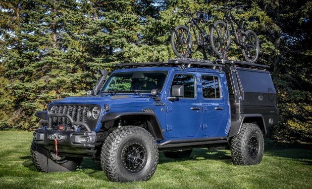 Jeep Gladiator Top Dog Concept makes its debut – mountain biking and hot dog-making, rolled into one