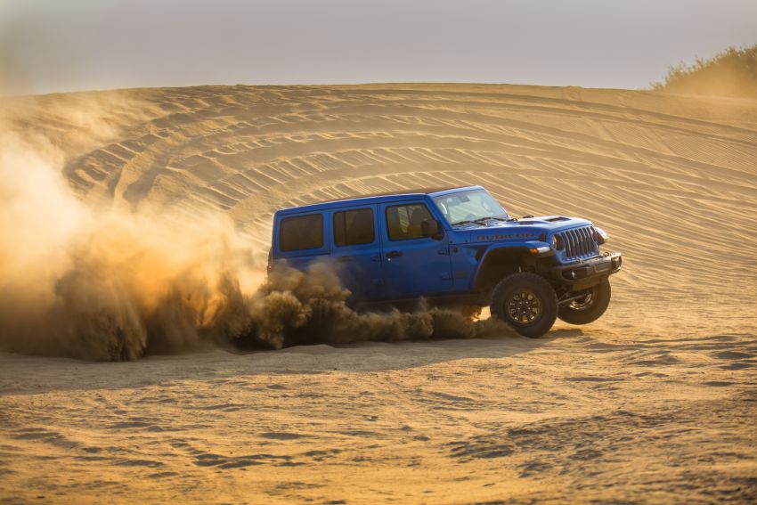 Jeep Wrangler Rubicon 392 debuts – 6.4 litre Hemi V8, 470 hp/637 Nm; 50 mm lift, Hydro-Guide intake ducts 1212138