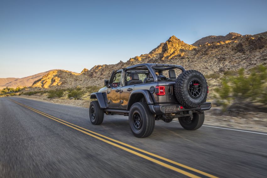 Jeep Wrangler Rubicon 392 debuts – 6.4 litre Hemi V8, 470 hp/637 Nm; 50 mm lift, Hydro-Guide intake ducts 1212150