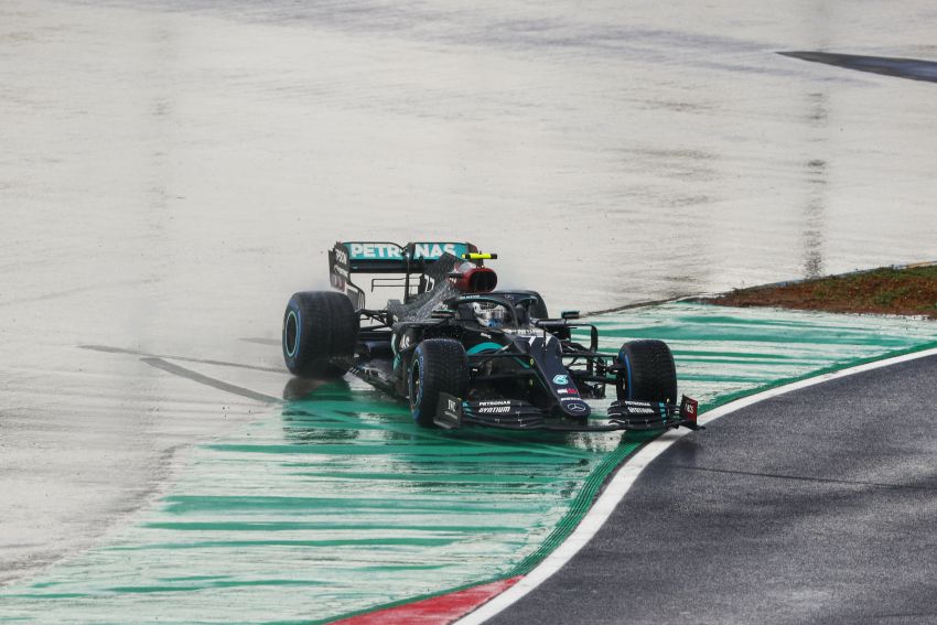 Lewis Hamilton wins 7th F1 title, tied with Schumacher 1210537