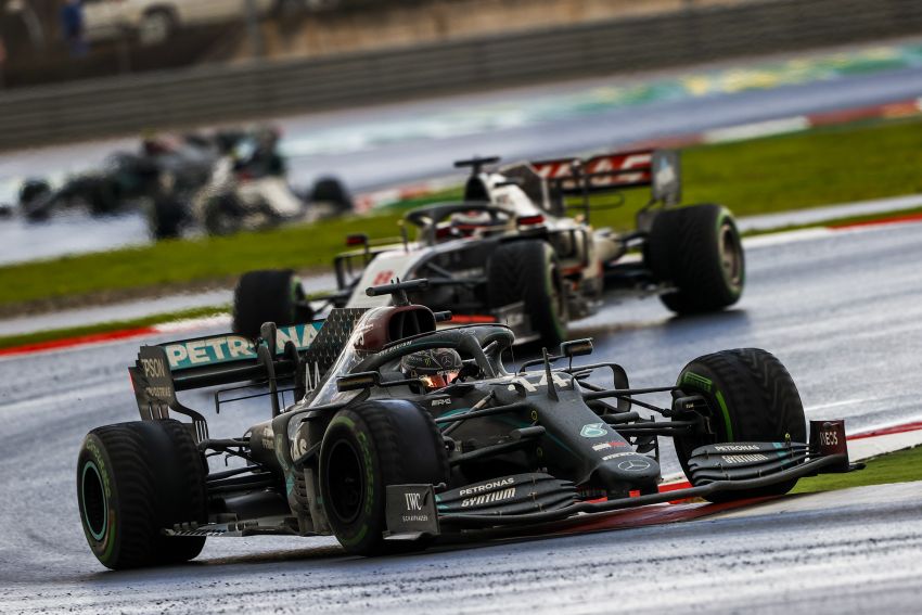 Lewis Hamilton wins 7th F1 title, tied with Schumacher 1210546