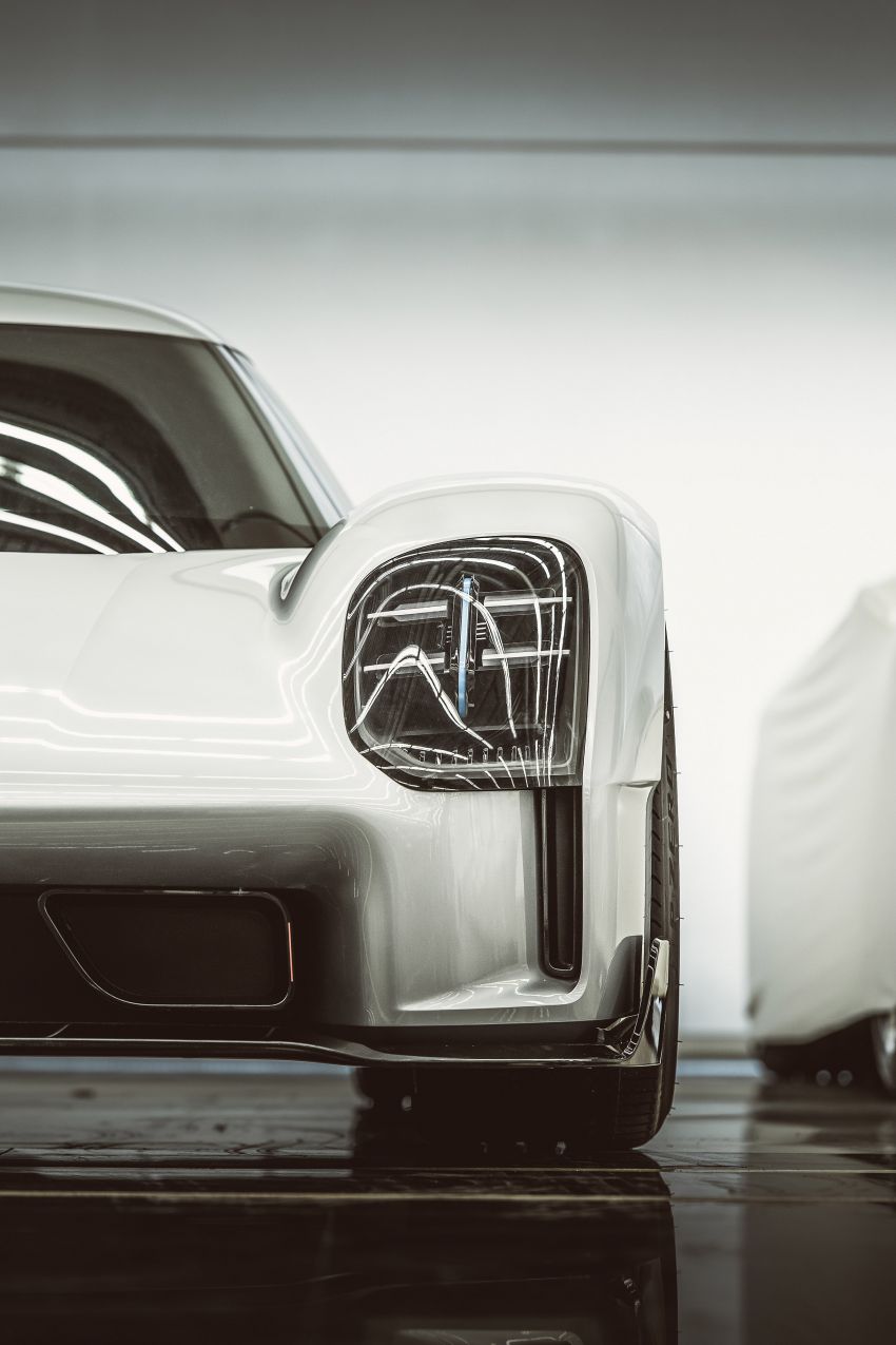 Porsche showcases unreleased design studies – 919 Street, Vision Spyder, Renndienst 6-seat electric van 1209062