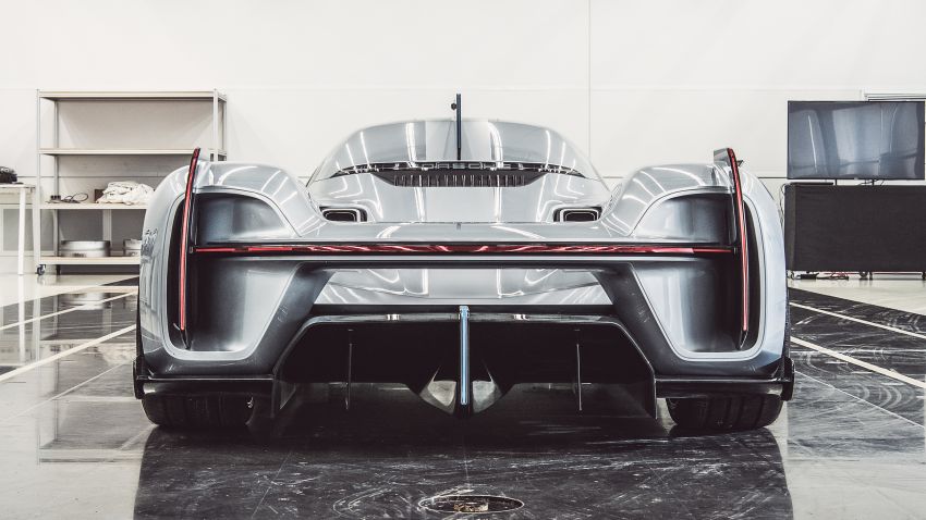 Porsche showcases unreleased design studies – 919 Street, Vision Spyder, Renndienst 6-seat electric van 1209055
