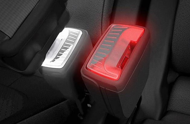 Skoda patents a tri-colour illuminated seatbelt buckle