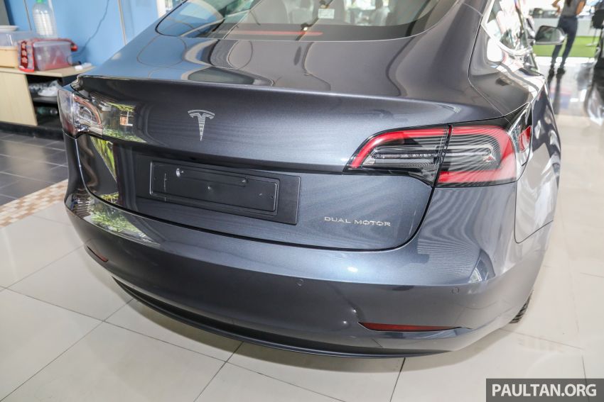 GALLERY: Tesla Model 3 in Malaysia – single-motor Standard, RM390k; dual-motor Long Range, RM450k 1212529