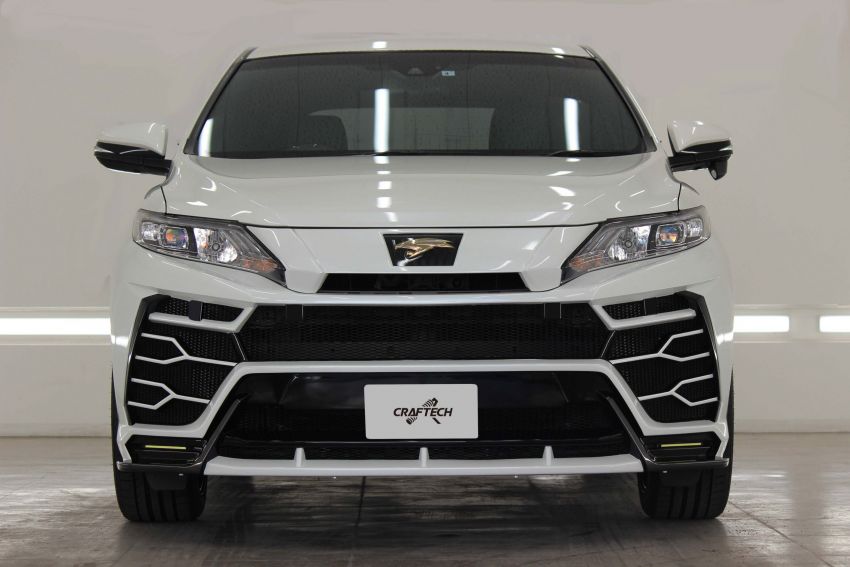 Toyota Harrier with Craftech body kit – Urus clone 1217305