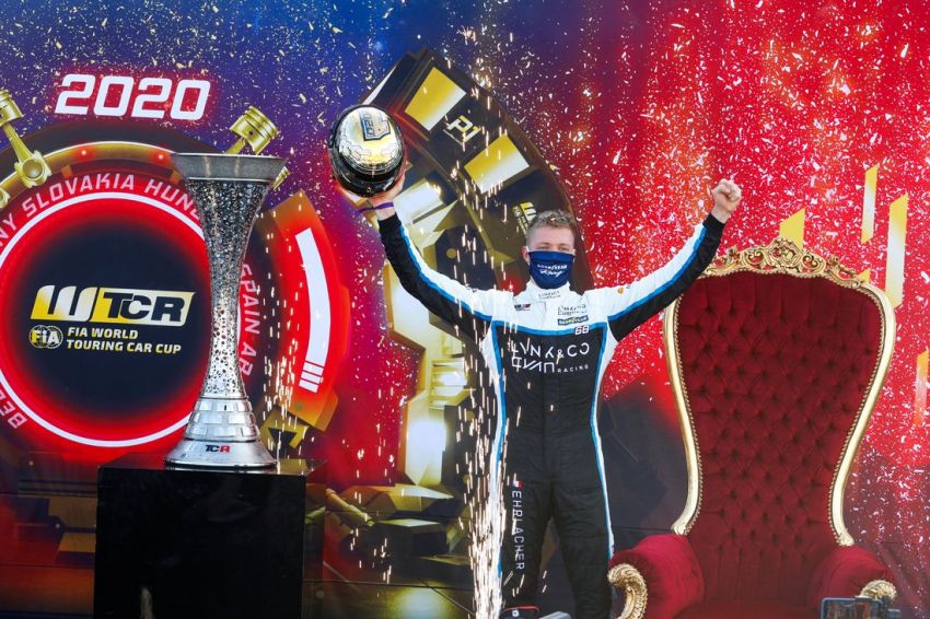 Lynk & Co Cyan Racing sapu bersih gelaran juara dunia untuk pemandu dan pasukan bagi WTCR 2020! 1210095