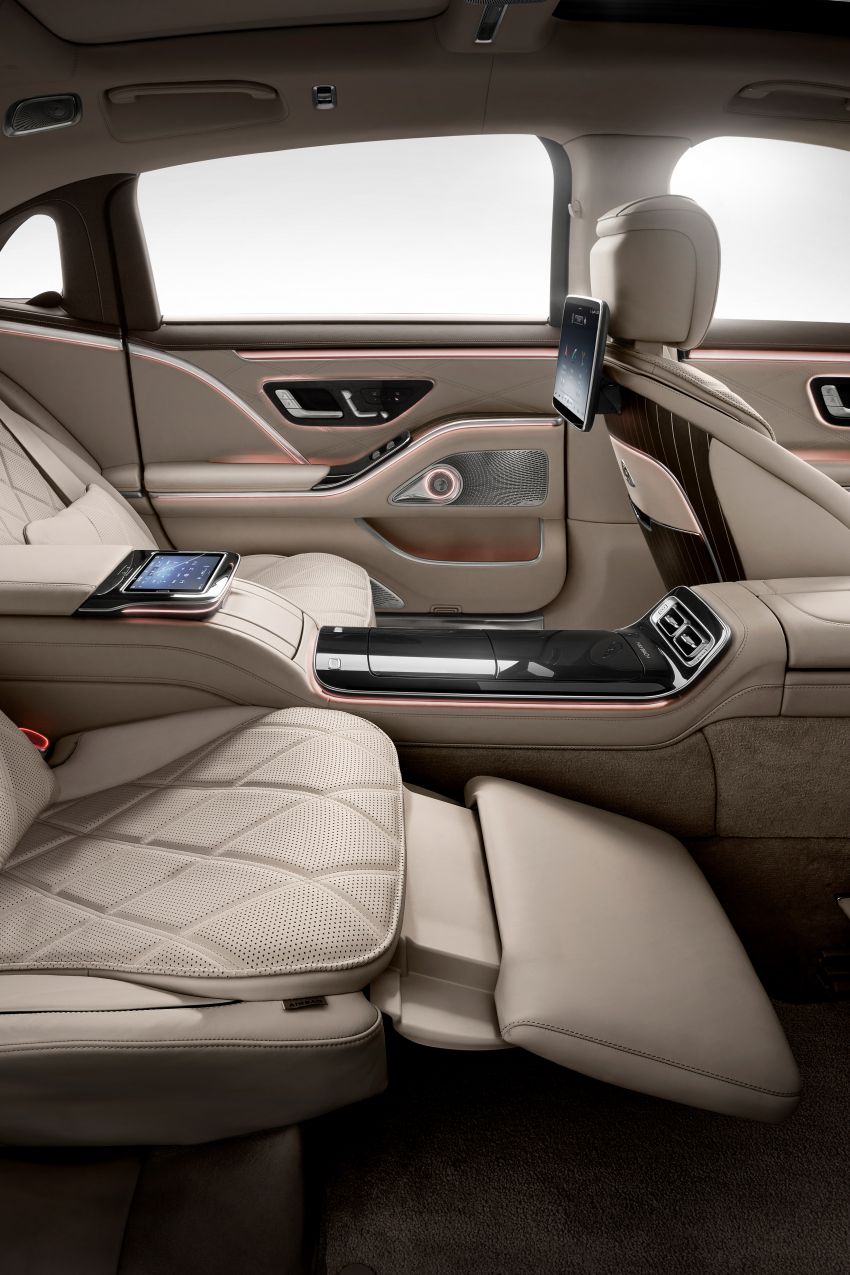 Z223 Mercedes-Maybach S-Class debuts – ultra-posh, tech-loaded flagship limo with 3,396 mm wheelbase 1214054