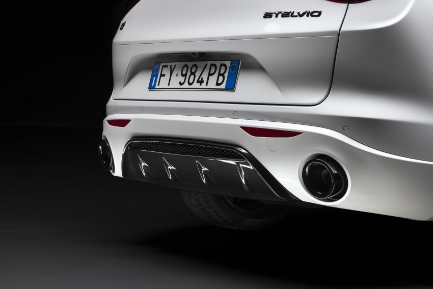 2021 Alfa Romeo Stelvio Veloce Ti – sportier exterior, updated interior equipment, carbon-fibre drive shaft 1223383
