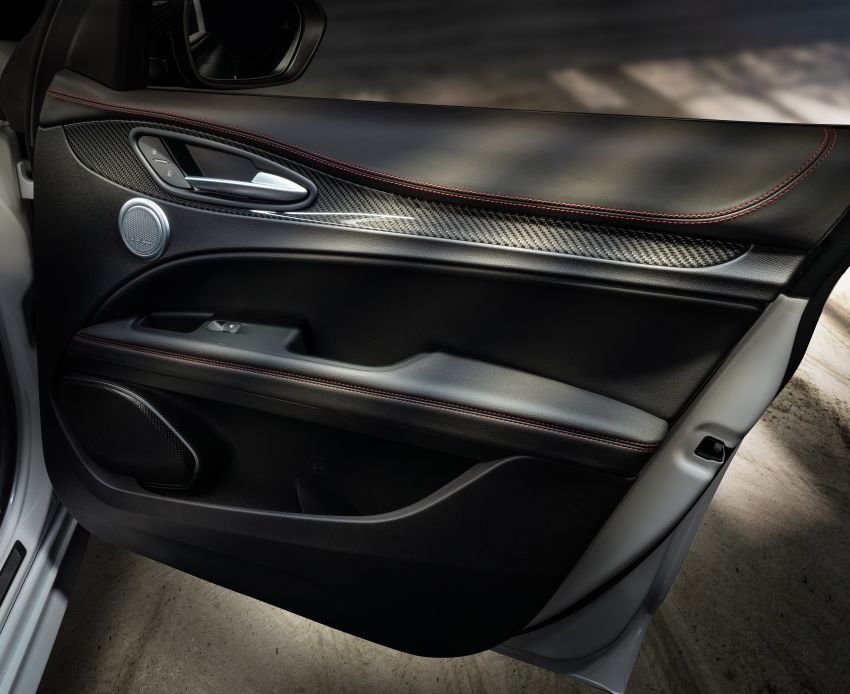 2021 Alfa Romeo Stelvio Veloce Ti – sportier exterior, updated interior equipment, carbon-fibre drive shaft 1223391
