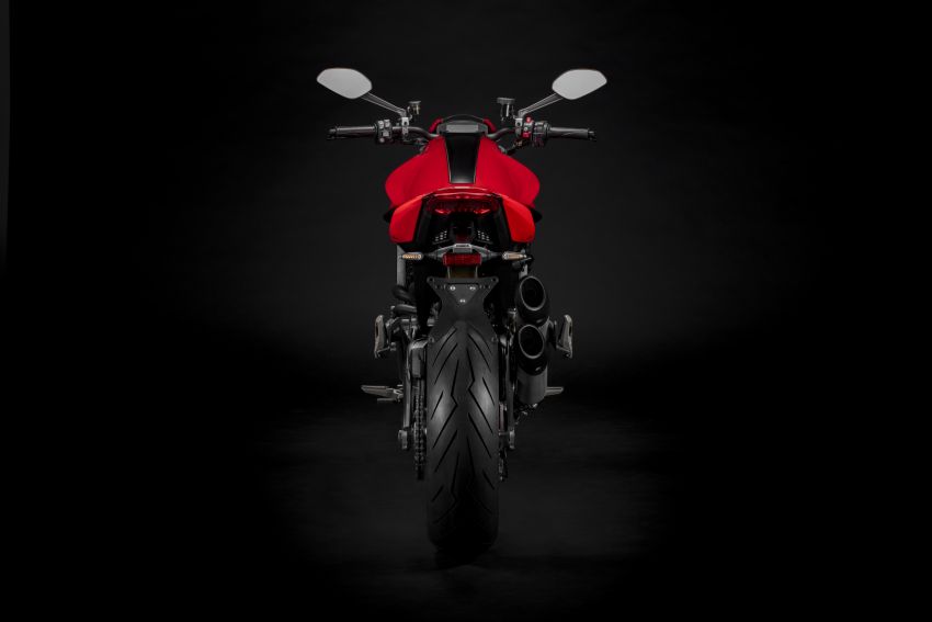 2021 Ducati Monster and Monster+, 111 hp, 95 Nm 1219903