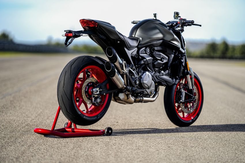 2021 Ducati Monster and Monster+, 111 hp, 95 Nm 1219926