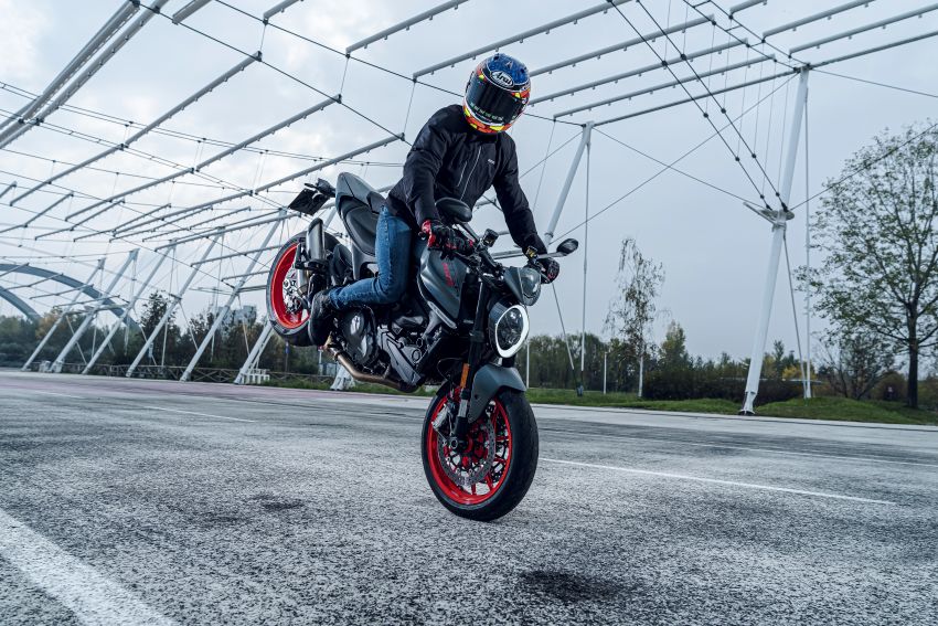 2021 Ducati Monster and Monster+, 111 hp, 95 Nm 1219933