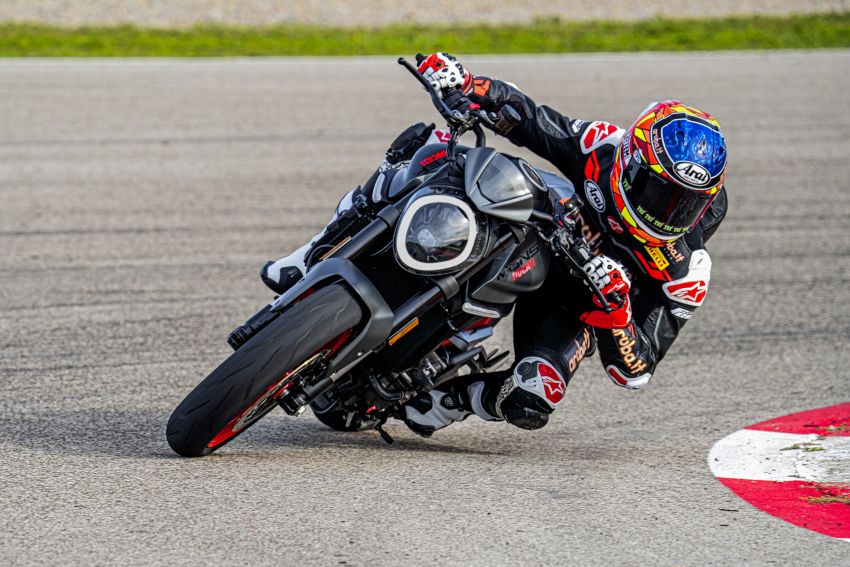 2021 Ducati Monster and Monster+, 111 hp, 95 Nm 1219942