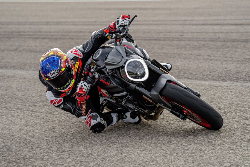 2021 Ducati Monster and Monster+, 111 hp, 95 Nm 1219945
