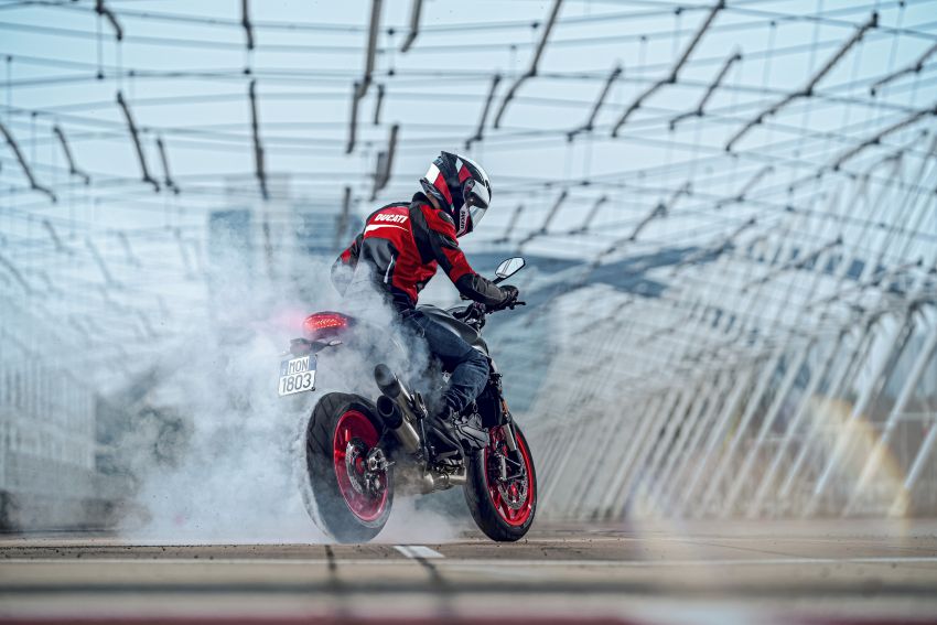 2021 Ducati Monster and Monster+, 111 hp, 95 Nm 1219955
