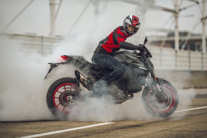 2021 Ducati Monster and Monster+, 111 hp, 95 Nm 1219960