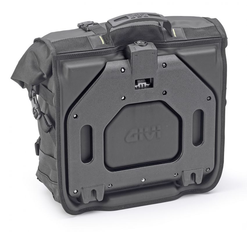 2021 GIVI product range unveiled – new bags, cases 1222445