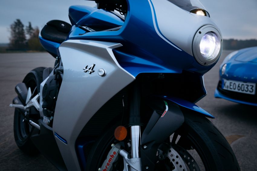 MV Agusta and Alpine team-up for Superveloce Alpine 1223326