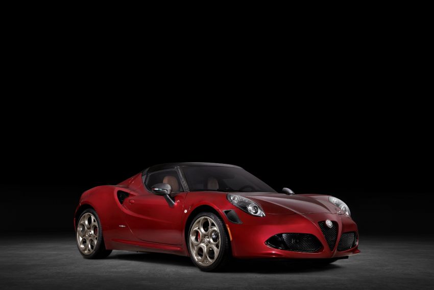 Alfa Romeo 4C Spider 33 Stradale Tributo – 33-unit limited run for the US; homage to mid-engined classic 1224268