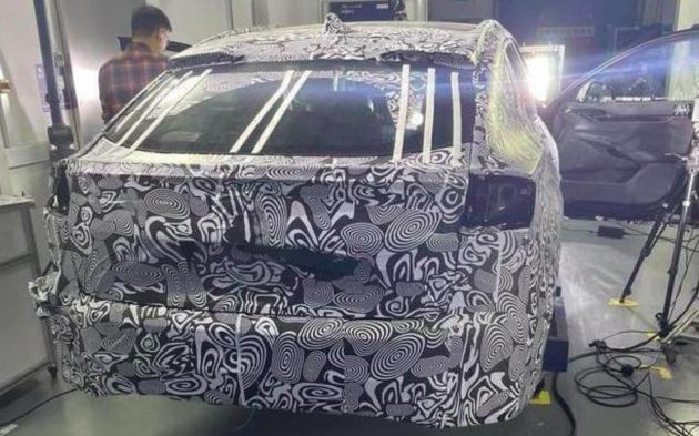 Next Ford Mondeo takes fastback crossover shape, redesigned interior houses full-width display panel