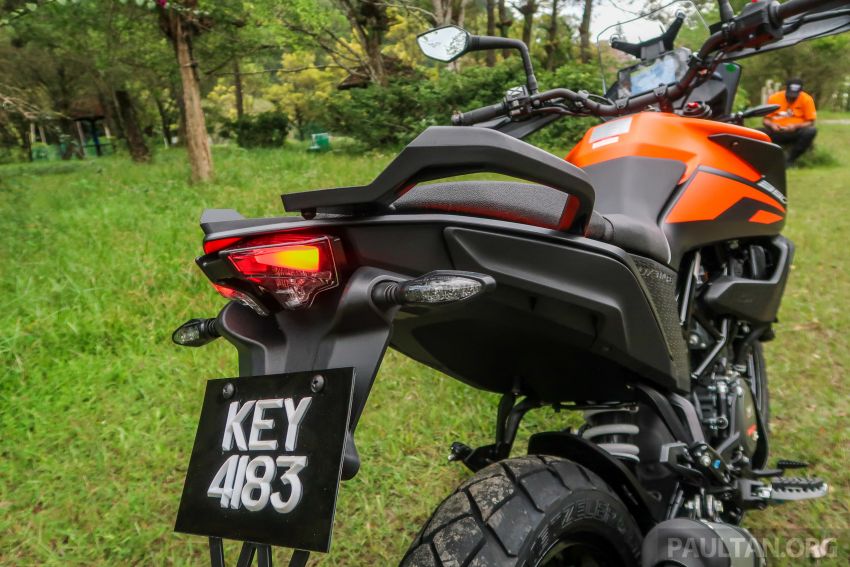 KTM 250 Adventure dan 390 Adventure tiba di M’sia – harga RM22k dan RM30k, banyak kelengkapan canggih 1228109