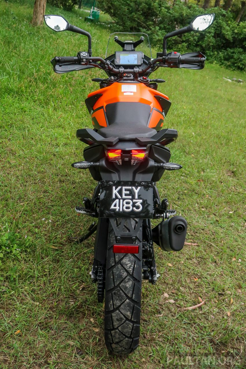 KTM 250 Adventure dan 390 Adventure tiba di M’sia – harga RM22k dan RM30k, banyak kelengkapan canggih 1228111