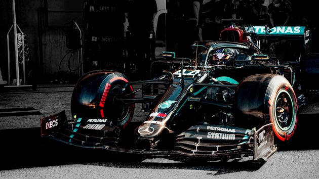 Lewis Hamilton sah positif COVID-19 – juara dunia tujuh kali ini terlepas Sakhir  Grand Prix di Bahrain