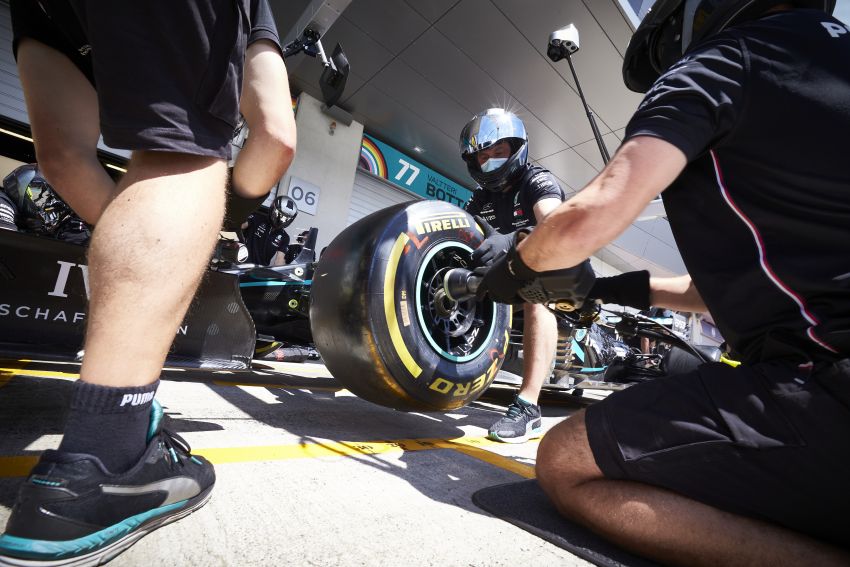 15 minutes with Mercedes-AMG Petronas – Valtteri Bottas on pressure to perform and battle for second 1222568