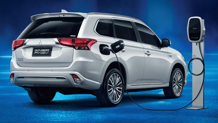 Mitsubishi Outlander PHEV launched in Thailand – 55 km all-electric range, 52.6 km per litre, from RM221k Image #1219064
